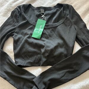 SHEIN Black Ribbed Crop Top